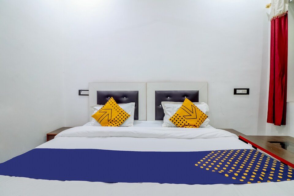 SPOT ON 72027 Hotel Ss Nursing, Orai, Orai