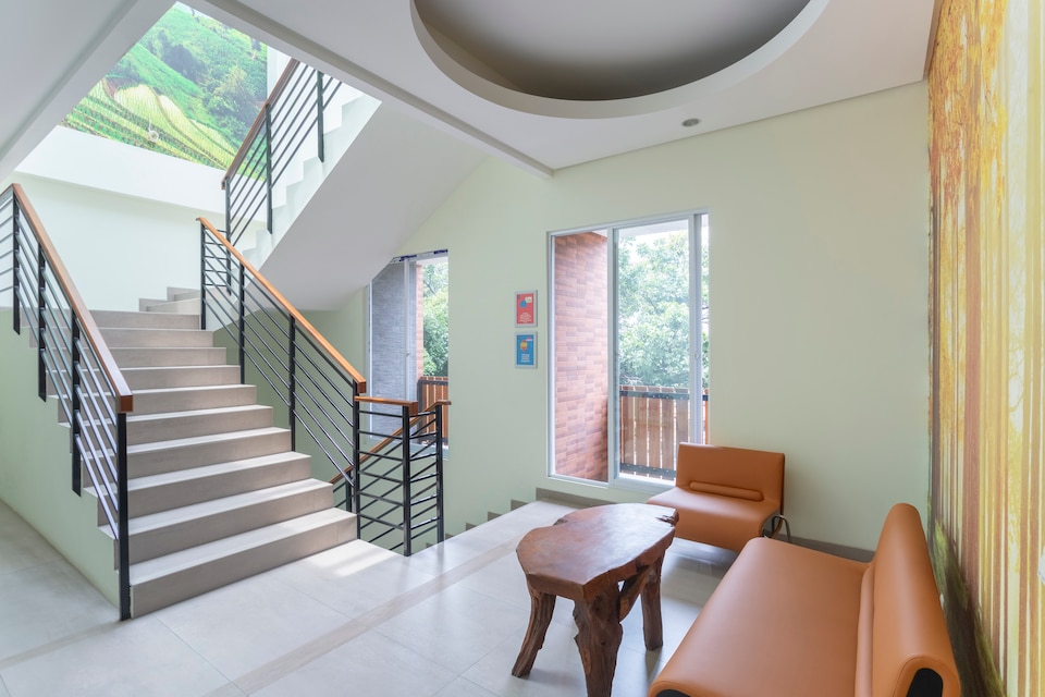 OYO Life 3329 Valvira Residence, Tanjung Duren, Jakarta
