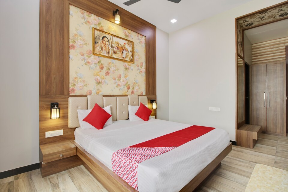 OYO 72089 Excellence Tower, Viman Nagar, Pune