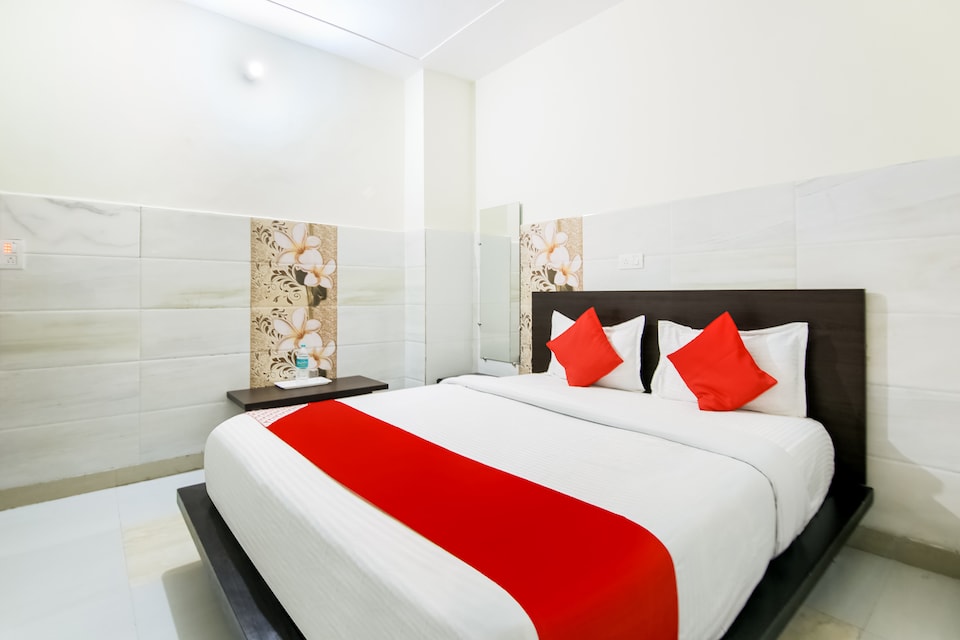 OYO 72092 Hotel Varun Palace, Bhiwani, Bhiwani