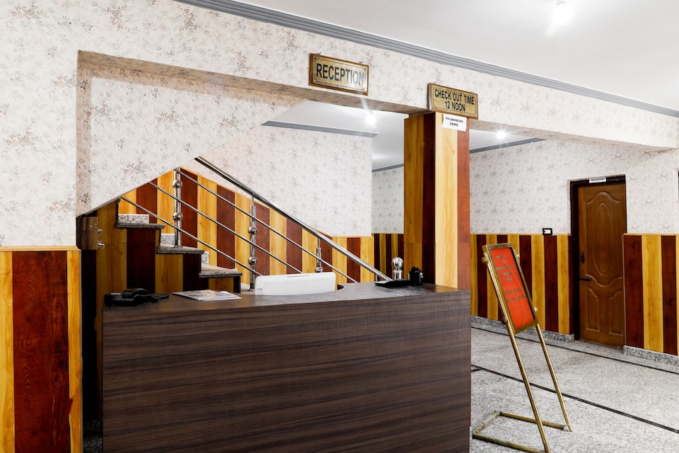 Capital O 72096 Hotel Pahalgam Residency, Pahalgam, Pahalgam