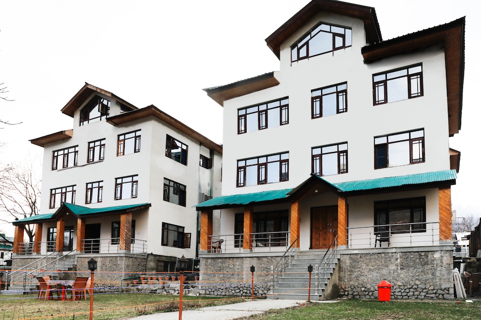Capital O 72096 Hotel Pahalgam Residency, Pahalgam, Pahalgam