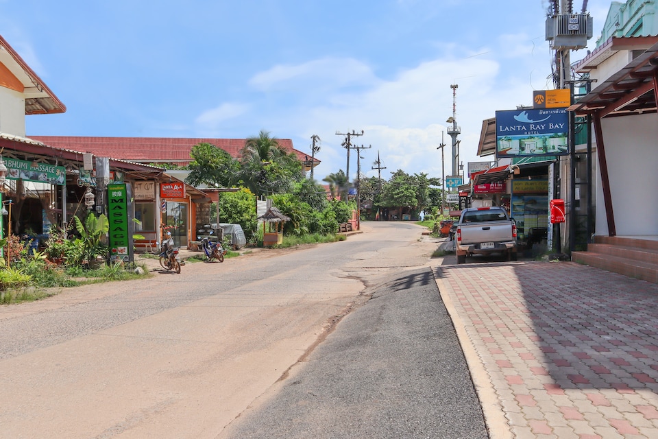 OYO 866 Lanta Ray Bay Hotel, Ko Lanta P1, Krabi