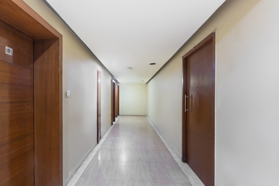 Capital O 72129 Arun International, Koyambedu Chennai, Chennai