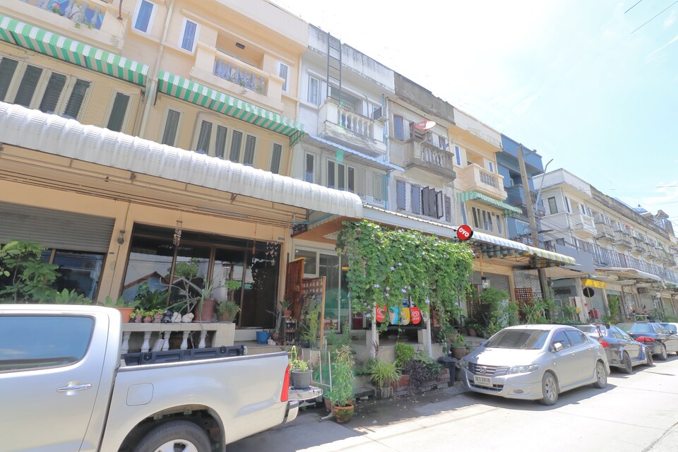 OYO 872 Saen Sabai Hostel, BE_Bang Saotong P1, Bangkok