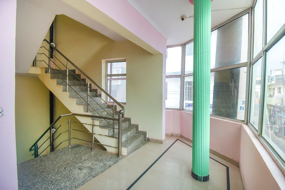 OYO Hotel Deep Palace, Railway Station Chandigarh, Chandigarh