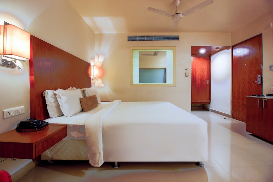 Palette - Hotel Inner Circle, Ameerpet, Hyderabad