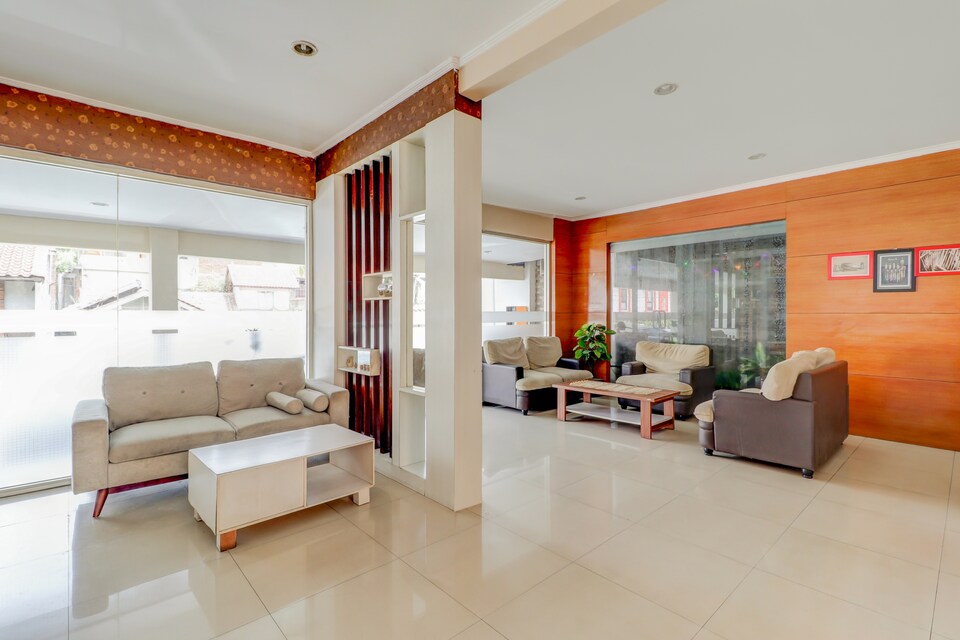 OYO 3341 Ten Guest House, Bandung, Bandung