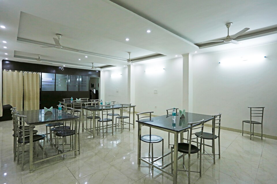 OYO 6015 Benison Guest House, Dehradun ISBT, देहरादून