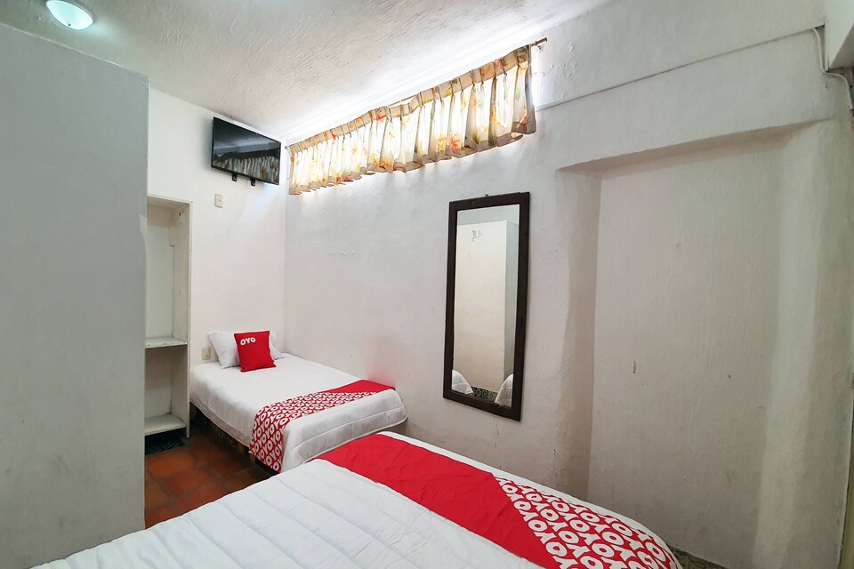 OYO Hotel Colonial, Silao de la Victoria, GTO, Silao