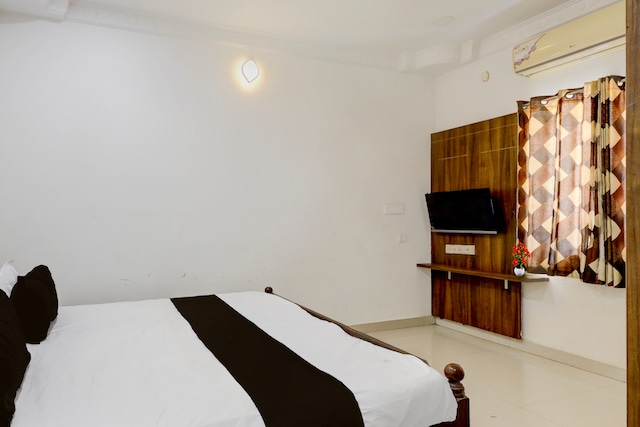 Hotel O Oragadam Industrial Estates Chennai Formerly SSM Rooms
