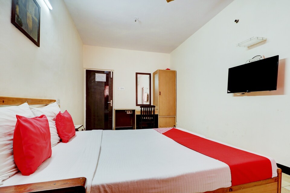 OYO 72245 Hotel Greatwall, Ludhiana Railway Station, Ludhiana