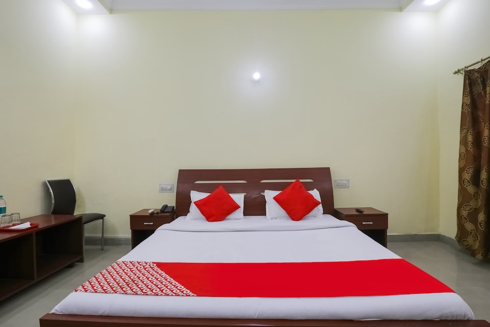 OYO 72250 Shekhar Inn, Mahanagar Lucknow, Lucknow