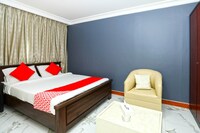 OYO 116 Carawan Plaza Hotel