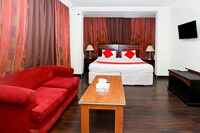 OYO 116 Carawan Plaza Hotel