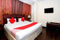 OYO 116 Carawan Plaza Hotel