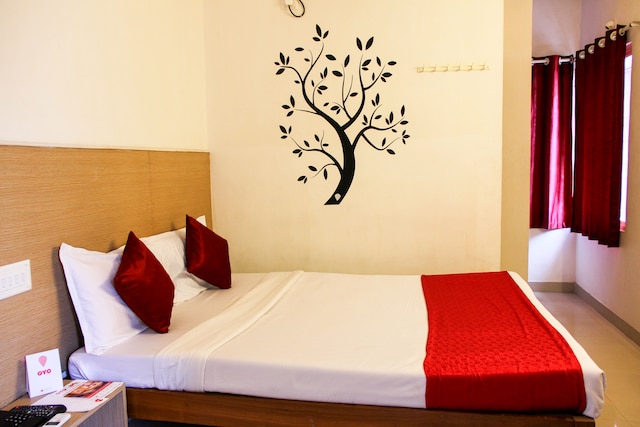 OYO Star Residency