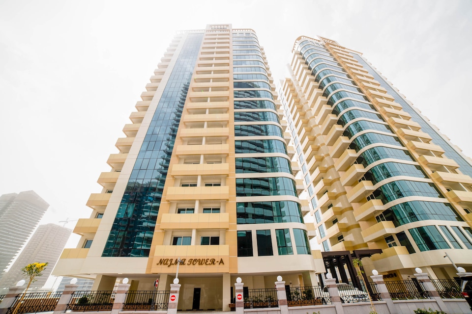 OYO 518 Home 1 BHK Najma Tower, Jumeirah Village Circle Dubai, Dubai