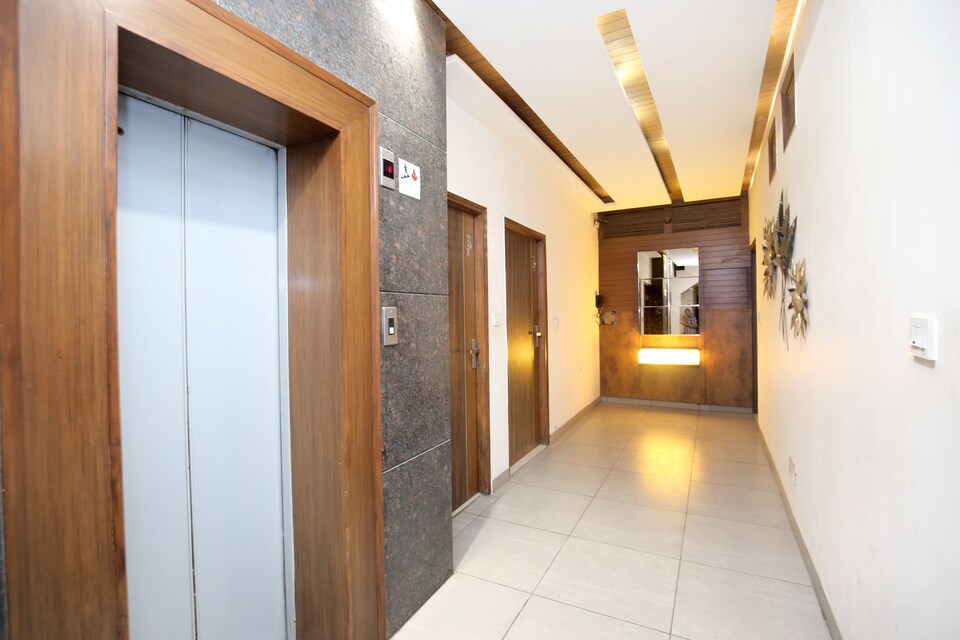 OYO 926 Hotel Nanda, Ludhiana Railway Station, लुधियाना