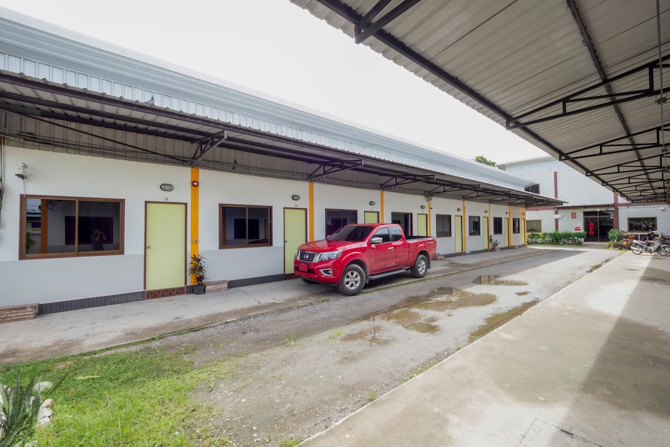 OYO 893 Aura Vintage, Outter Chonburi P3, Chonburi