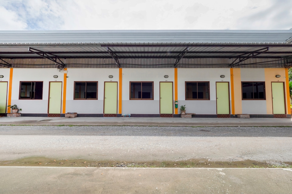 OYO 893 Aura Vintage, Outter Chonburi P3, Chonburi