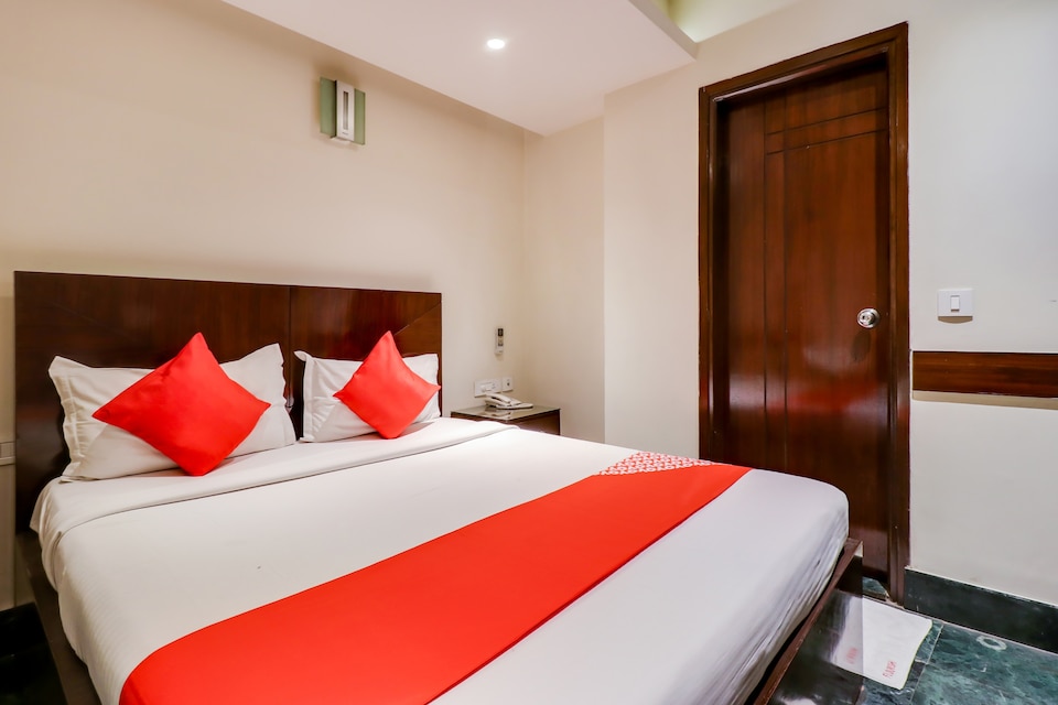 OYO 72385 Flourish Inn, Kalkaji Delhi, Delhi