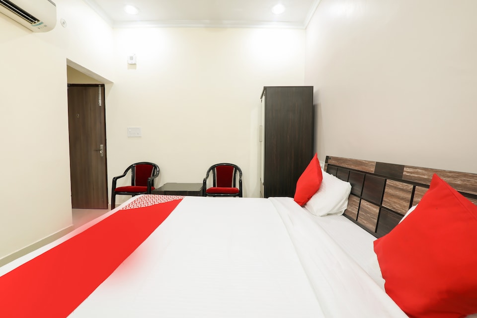 OYO 72412 A Palace, Airport Lucknow, Lucknow