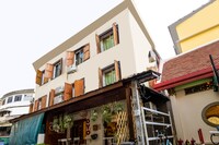 OYO 895 The Onion Hostel