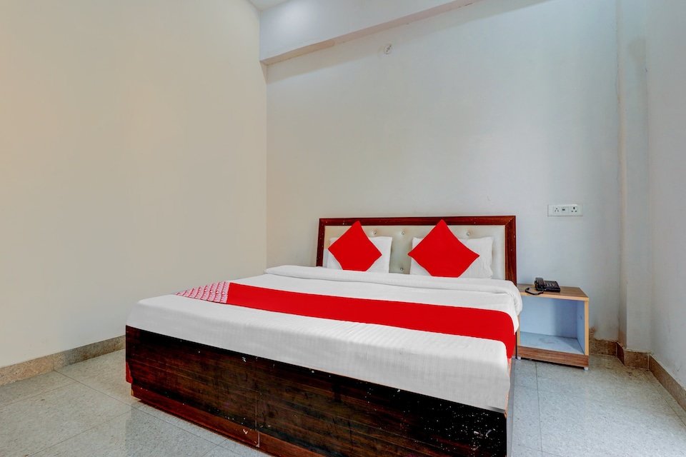 OYO New Abhinandan Hotel, Moradabad, Moradabad