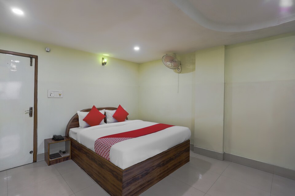 OYO 72441 Hotel Dwarika Puri Dham, Har Ki Pauri Haridwar, Haridwar