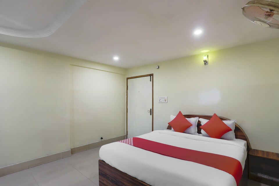 OYO 72441 Hotel Dwarika Puri Dham, Har Ki Pauri Haridwar, Haridwar