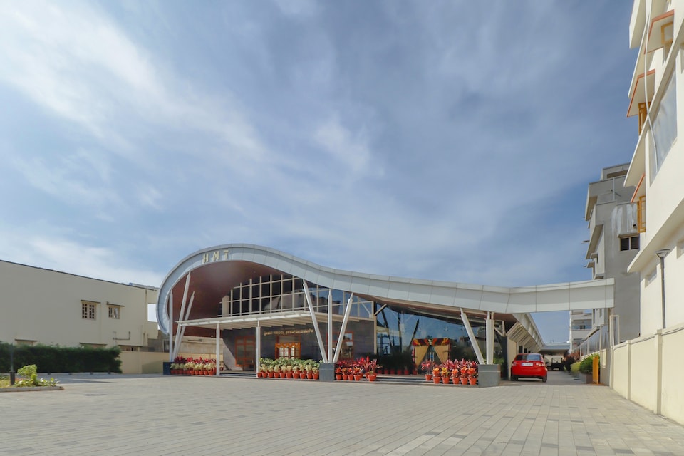 Capital O Hmt Comforts, Hassan-II, Hassan