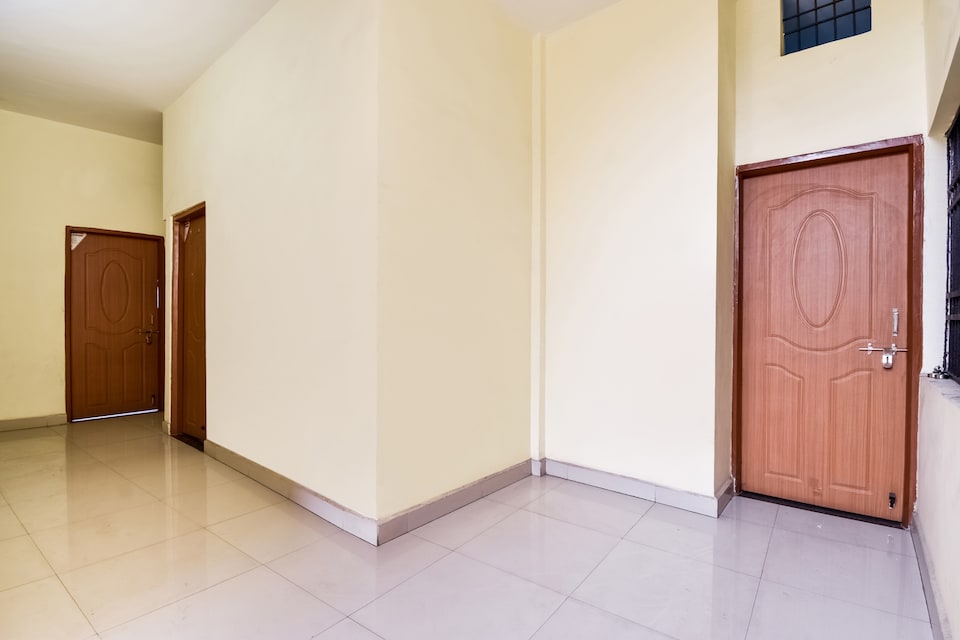 SPOT ON Mishra Guest House, Tatibandh Road, Raipur