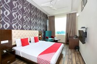 OYO Hotel Candy