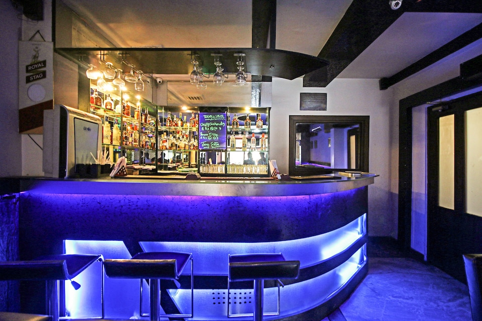 OYO 6044 Hotel Doon Castle, Dehradun ISBT, Dehradun