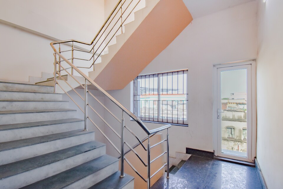 SPOT ON 72485 Hotel Ganpati Deluxe, Sealdah Kolkata, Kolkata