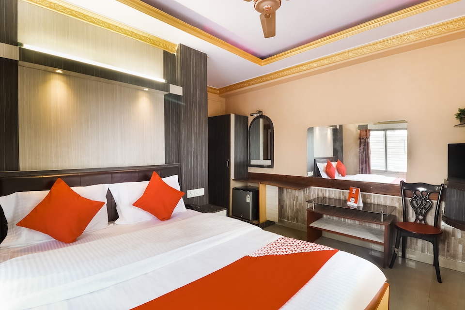 OYO 72502 Meera Residency, Salt Lake Kolkata, Kolkata
