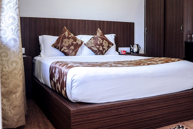 OYO Hotel Pearl Residency