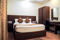 OYO Hotel Pearl Residency