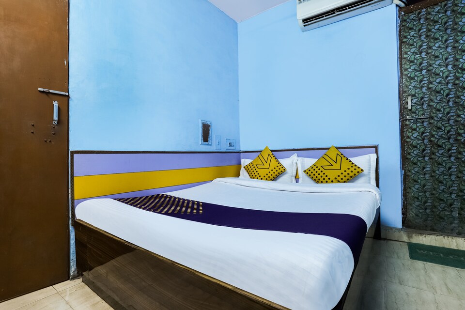 SPOT ON 72546 Hotel Broadway, Paharganj Delhi, Delhi