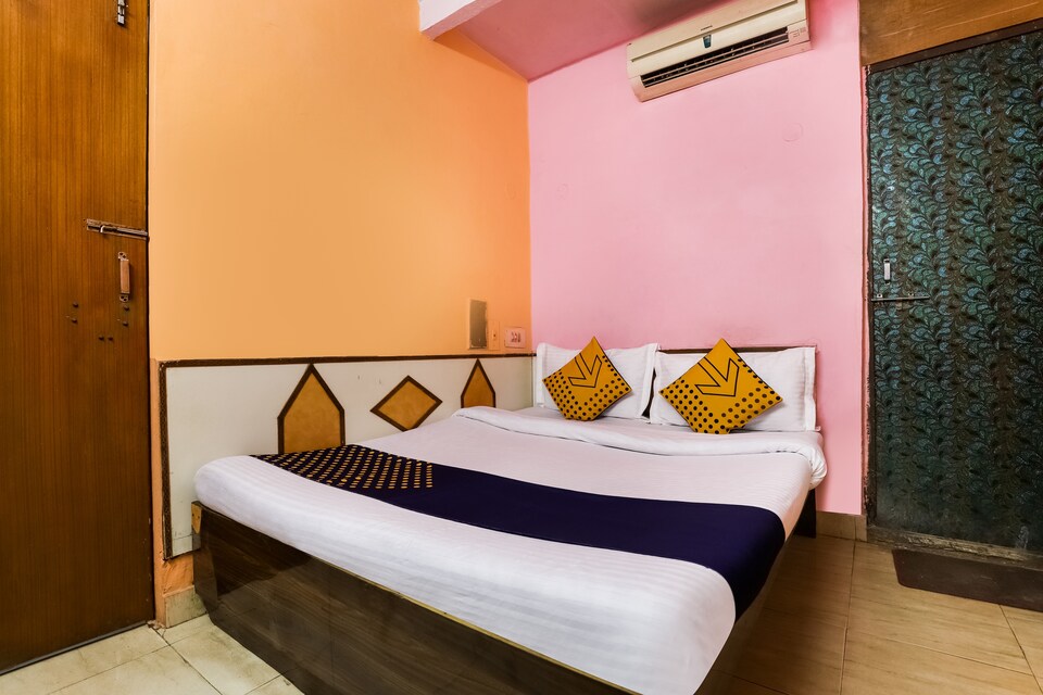 SPOT ON 72546 Hotel Broadway, Paharganj Delhi, Delhi