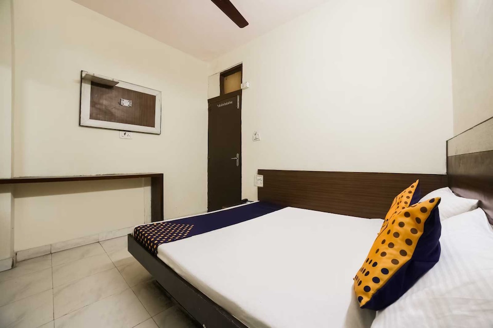 Capital O 72563 Hotel sai ram, North Delhi, Delhi