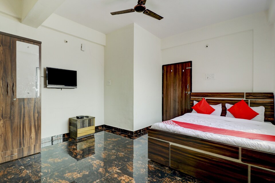 OYO 72593 Adarsh Farm, Pimpri Pune, Pune