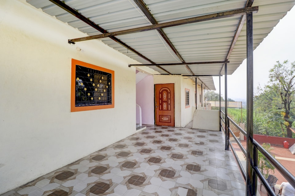 OYO 72593 Adarsh Farm, Pimpri Pune, Pune