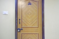 OYO Flagship Amutha Residency
