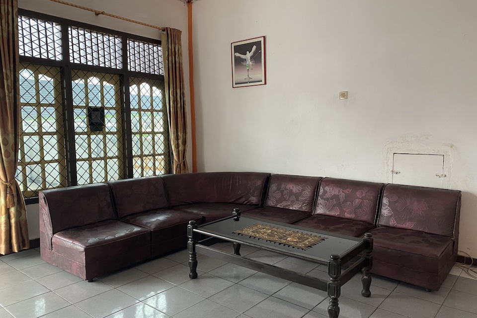 OYO 3455 Ceten Kost, Simpang Pulai Jambi, Jambi