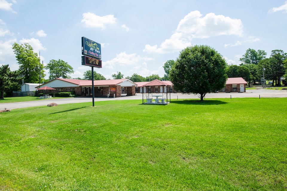 OYO Hotel Valley McAlester, McAlester Central OK, McAlester OK