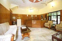 OYO The Narayana Palce