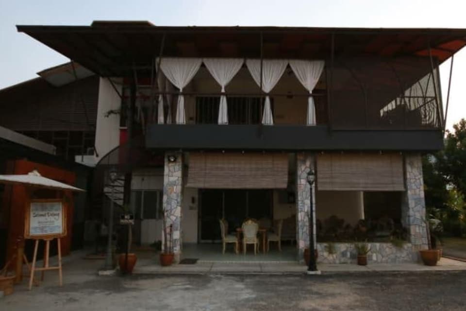 SPOT ON 90064 Bgh Hostel Lama, Bandar Baru Bangi, Bangi