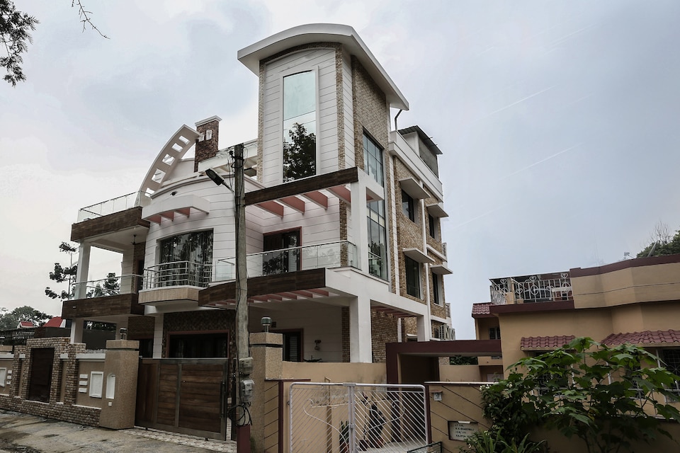 OYO 6067 Home Stay Swarna Residency, Rajpur Road Dehradun, Dehradun